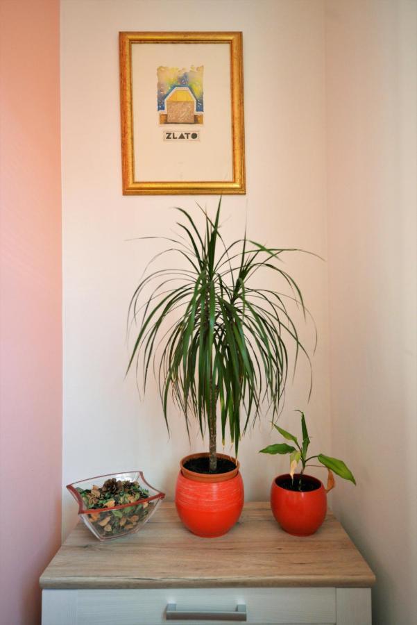 House Klarin Apartment เยเซรา ภายนอก รูปภาพ
